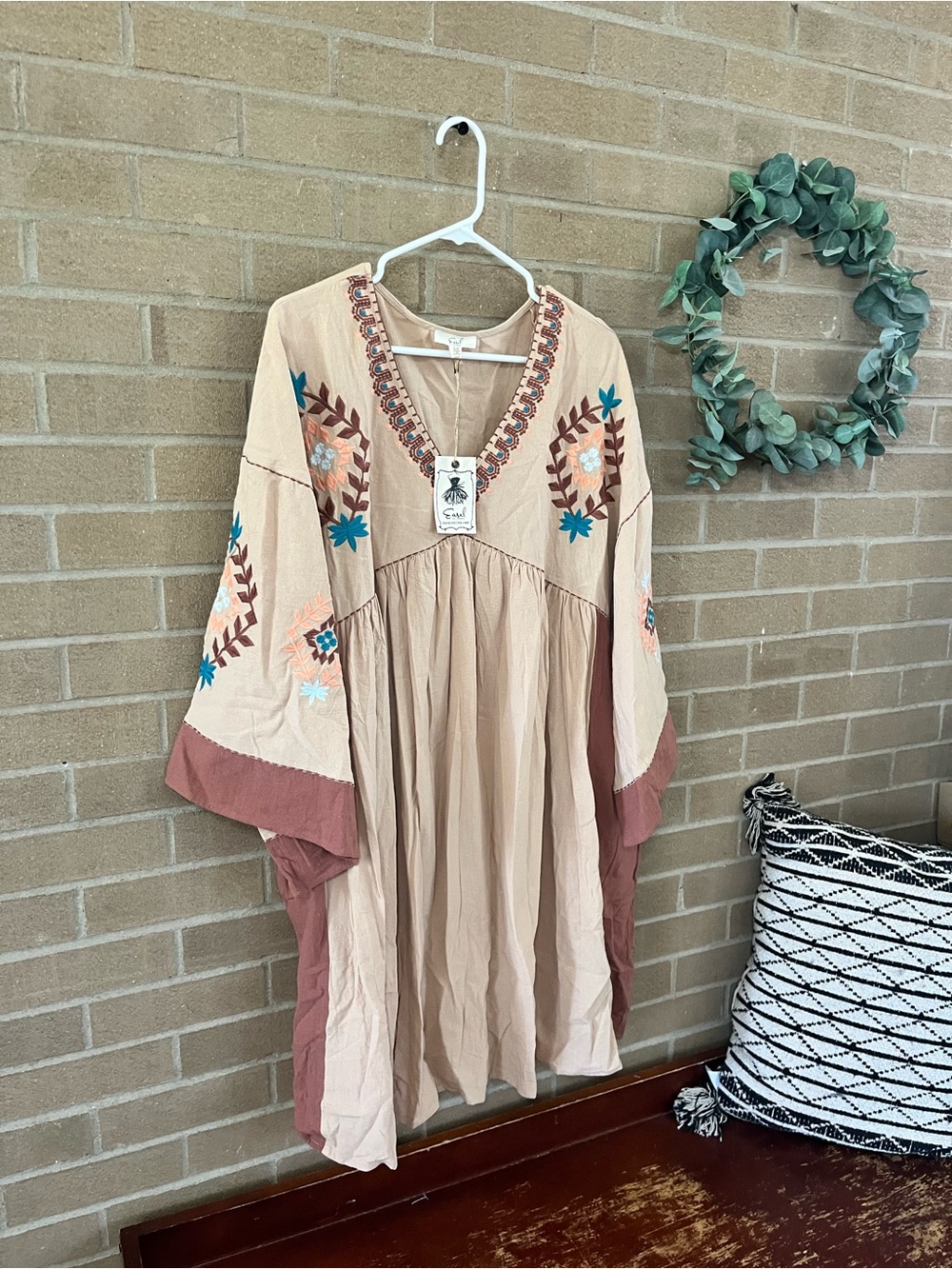 Boho Embroidered Beige Mini Dress with Dusty Rose Accents - Picture 2 of 3
